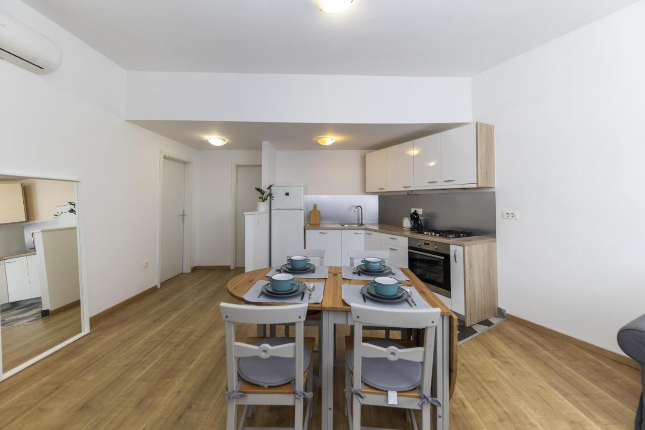 Apartments 23 And 25 With Free Private Parking Zadar Exterior foto