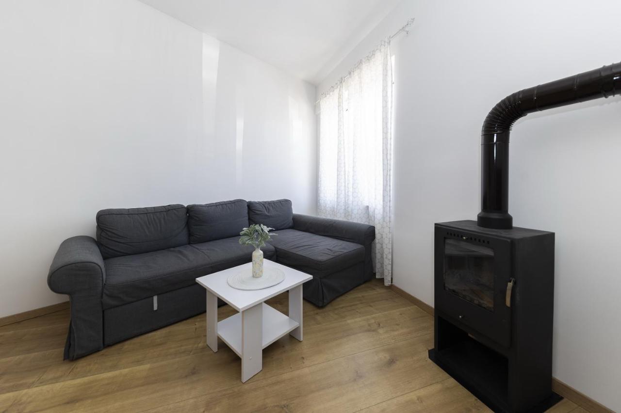 Apartments 23 And 25 With Free Private Parking Zadar Exterior foto
